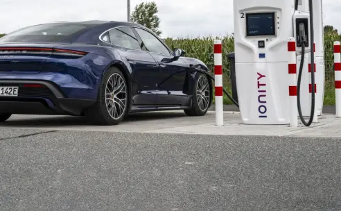 Alles over het laden van de Taycan